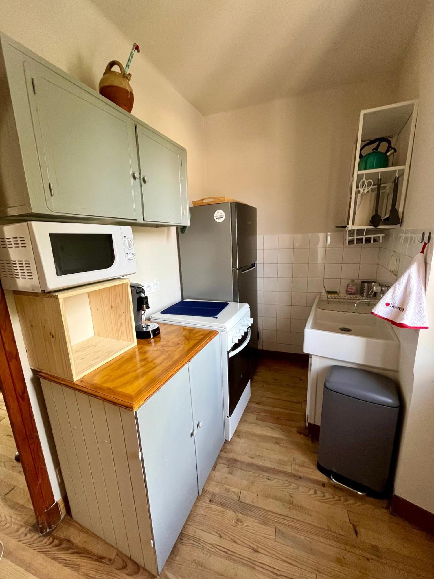 La Petite Ourse Maison De Village A Oust Exteriör bild